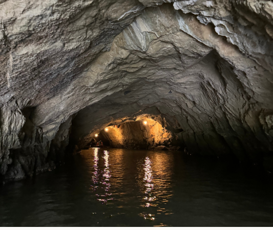 Best places to visit Vietnam - Cave with lights, boat trip in Tam Coc