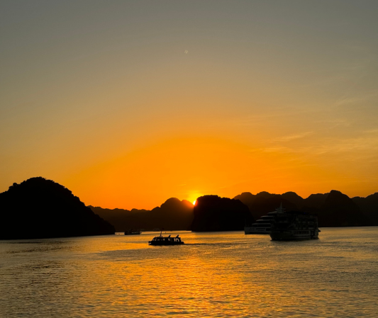 best places to visit in Vietnam, Ha Long bay sunset cruise